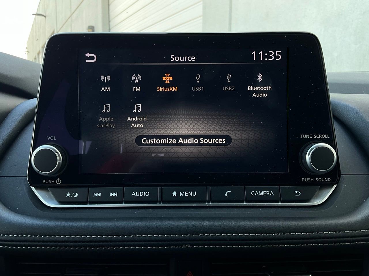 Used 2025 Nissan Rogue SV image 30