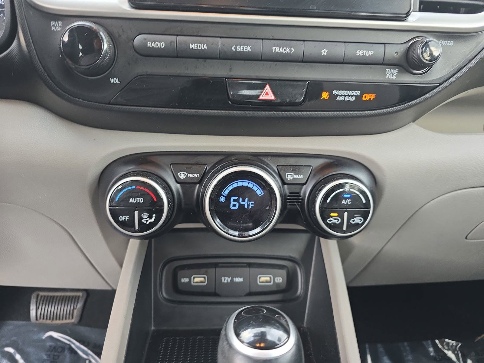 Used 2022 Hyundai Venue SEL w/ Cargo Package FWD image 23