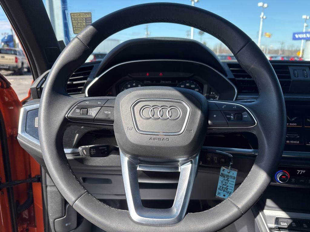 Used 2025 Audi Q3 2.0T Premium image 19