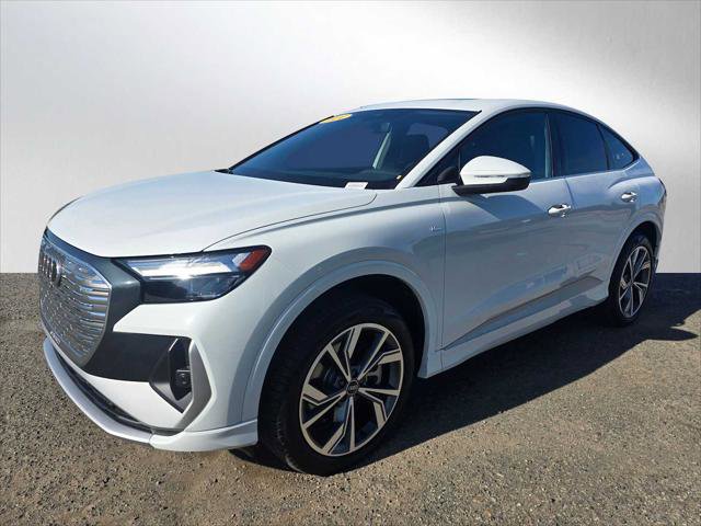 Used 2024 Audi Q4 e-tron Premium image 7