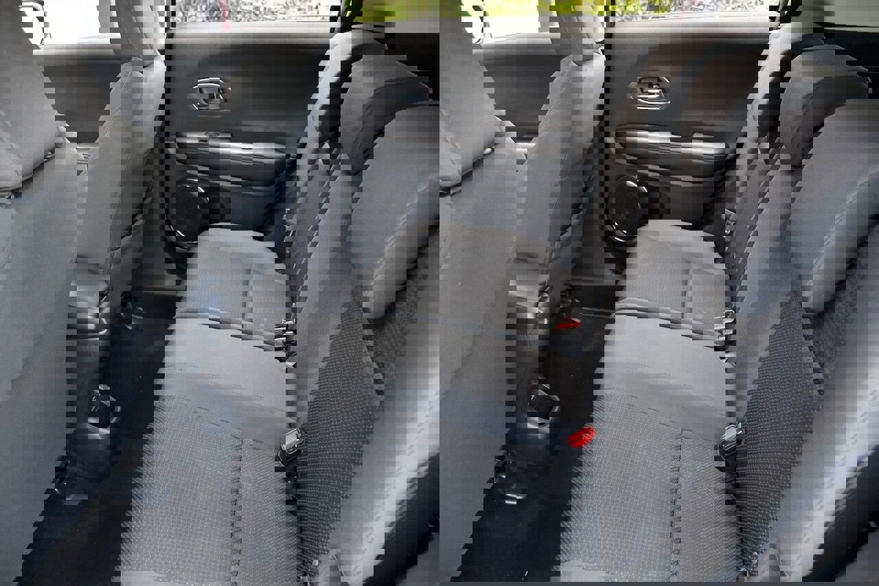 Used 2022 Honda HR-V EX image 5