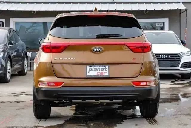 Used 2019 Kia Sportage LX FWD image 13