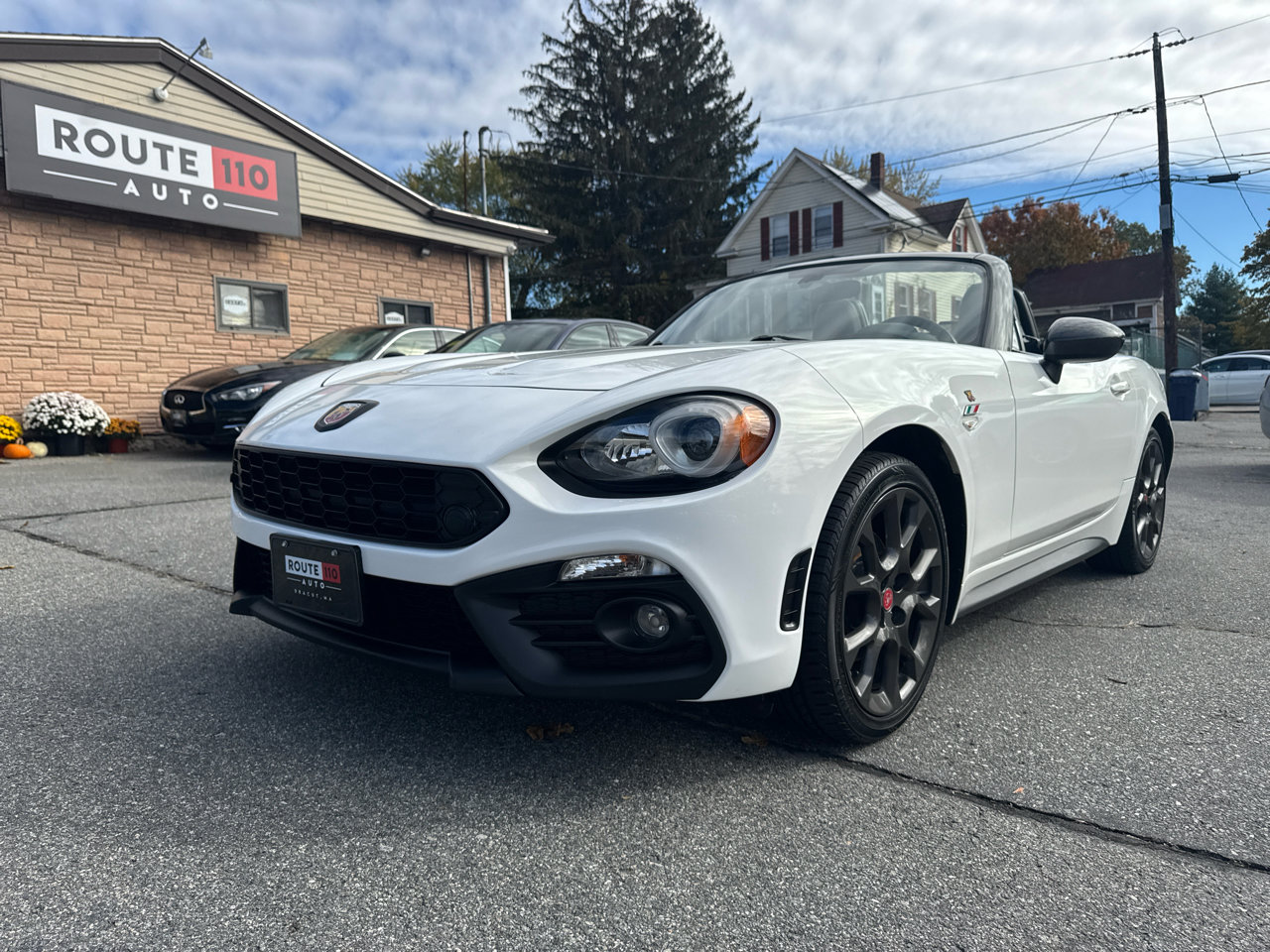 Used 2017 FIAT 124 Spider Abarth image 1