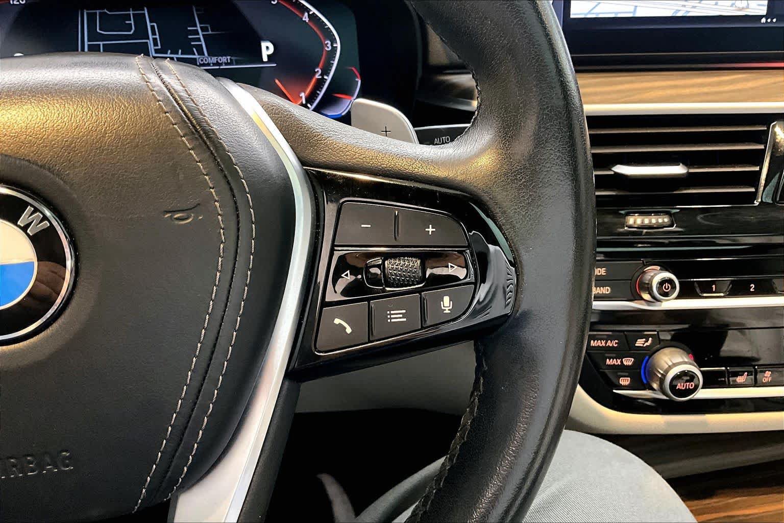 Used 2021 BMW 530i w/ Premium Package RWD image 24