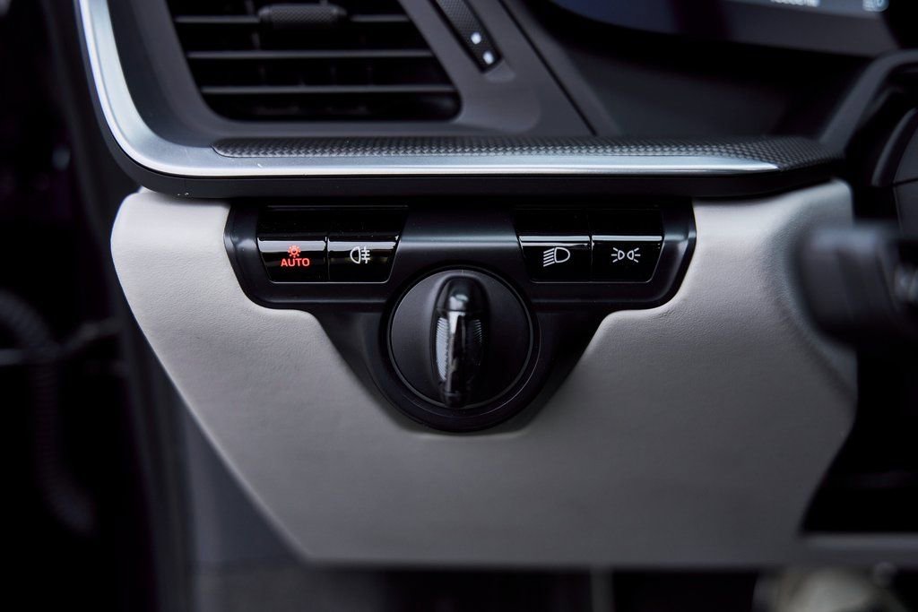 Used 2021 Porsche 911 Turbo S image 45