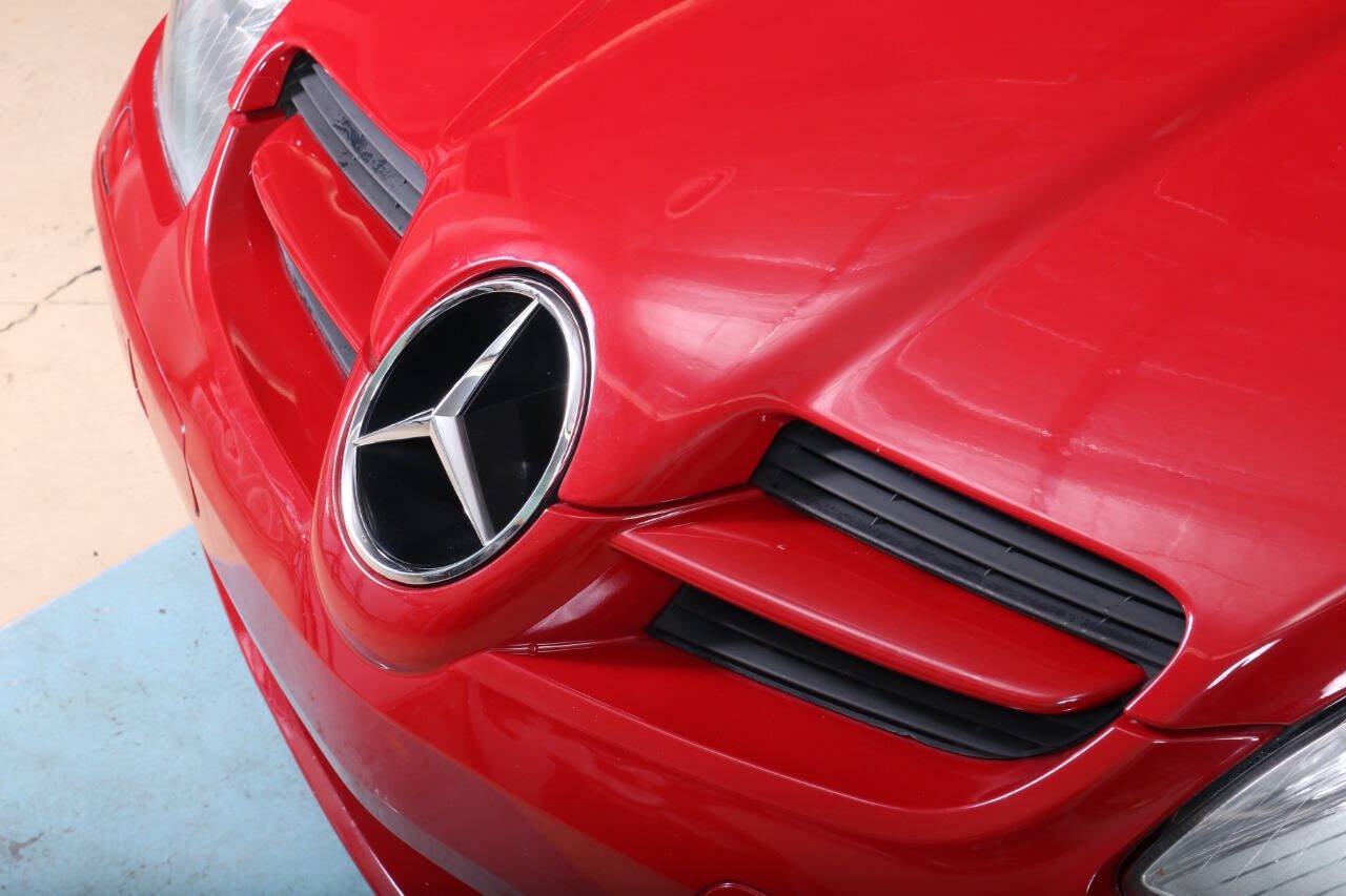 Used 2005 Mercedes-Benz SLK 350 w/ Entertainment Pkg image 14