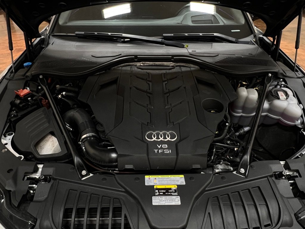 Used 2019 Audi A8 L 4.0T image 39