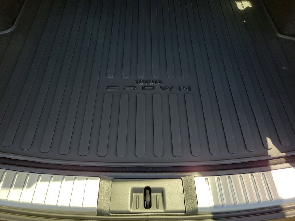 New 2026 Toyota Crown Signia AWD/4WD image 10