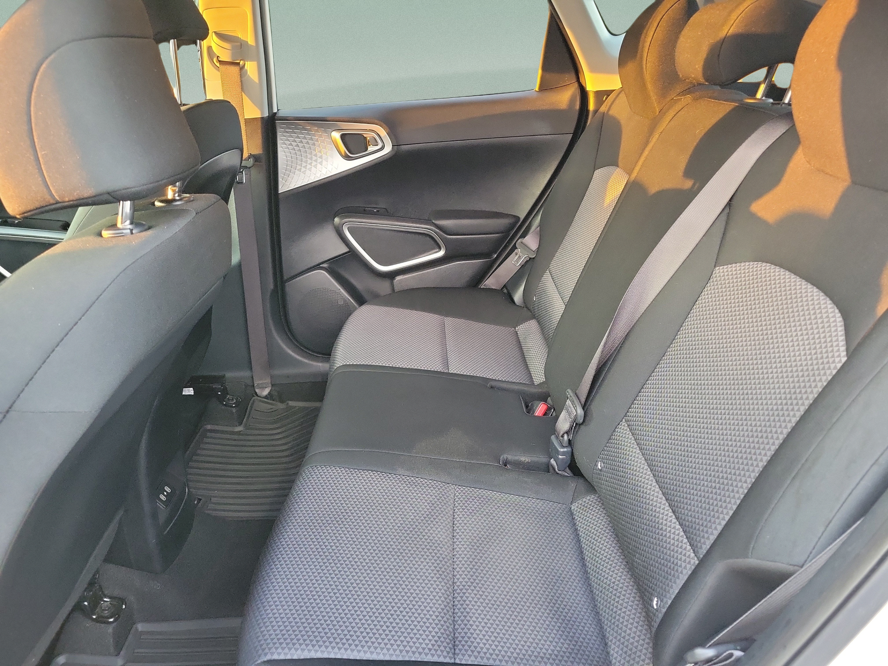 Certified 2023 Kia Soul S FWD image 7