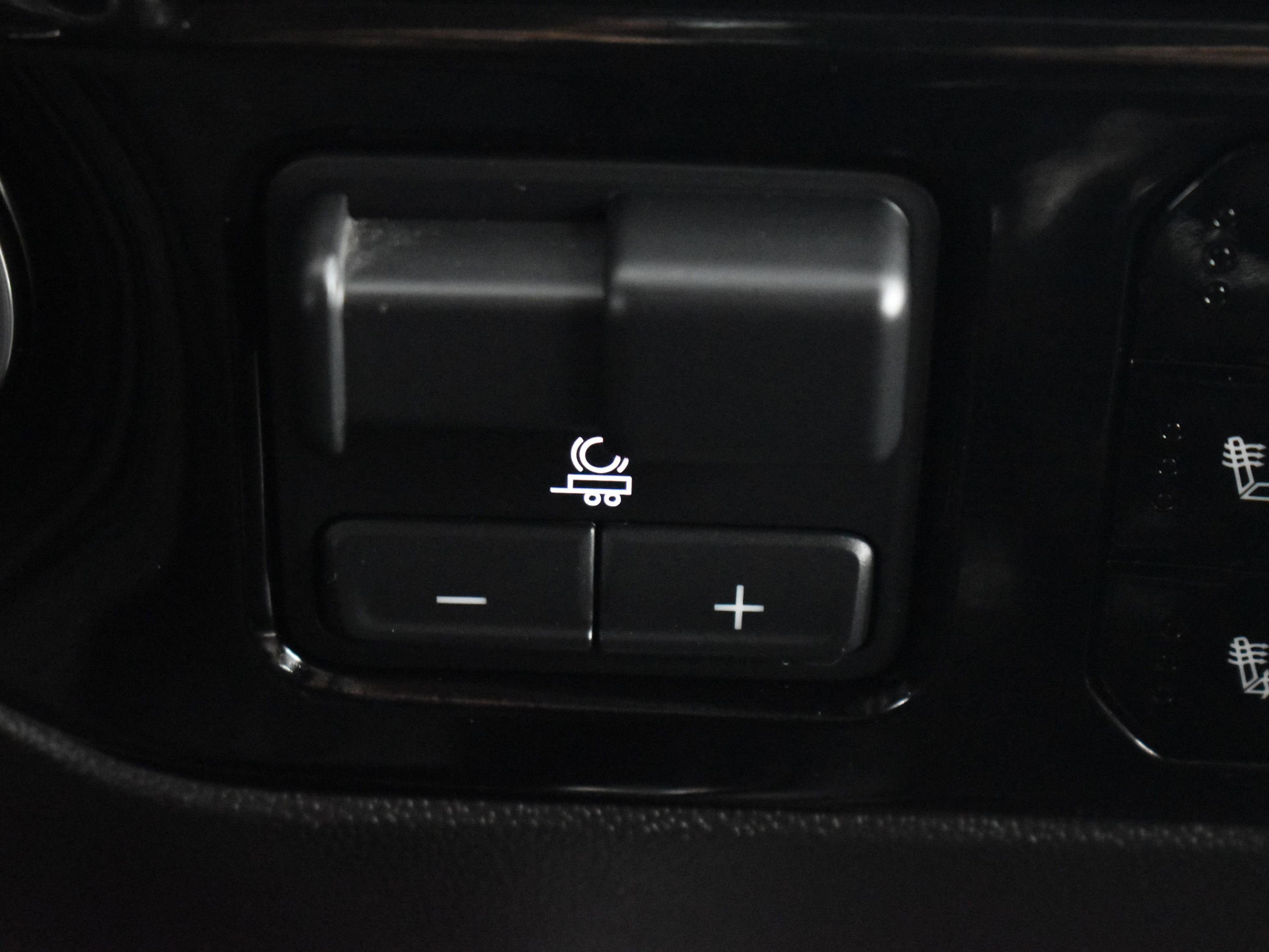 Used 2025 Chevrolet Silverado 2500 High Country w/ High Country Premium Package image 44