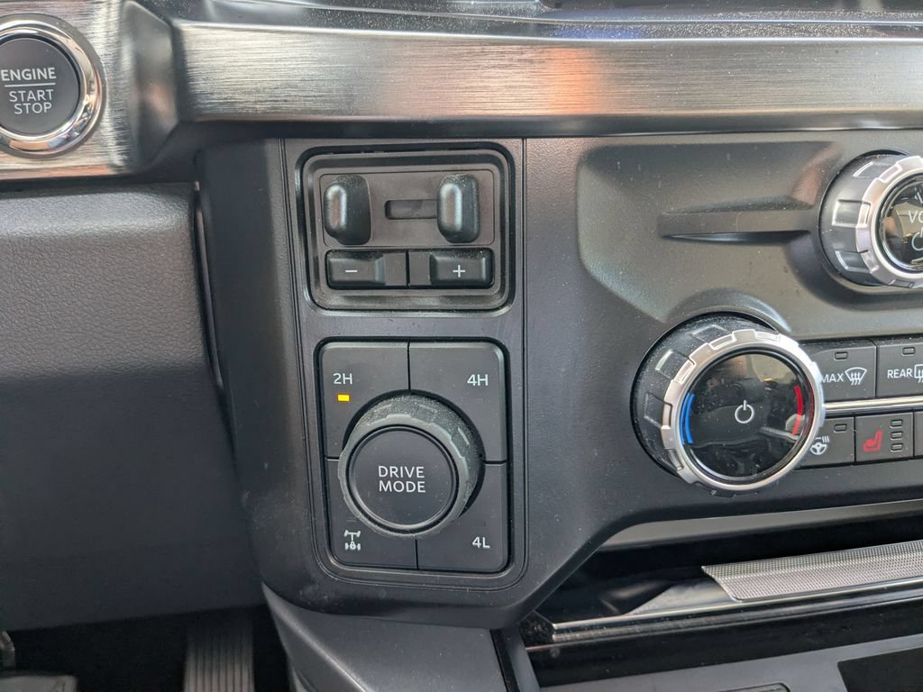 Used 2024 Ford F250 Lariat w/ Lariat Ultimate Package AWD/4WD image 31