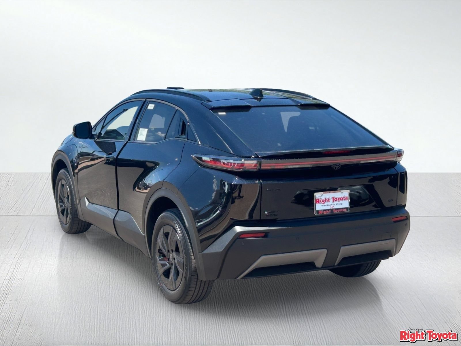 New 2026 Toyota C-HR AWD/4WD image 4