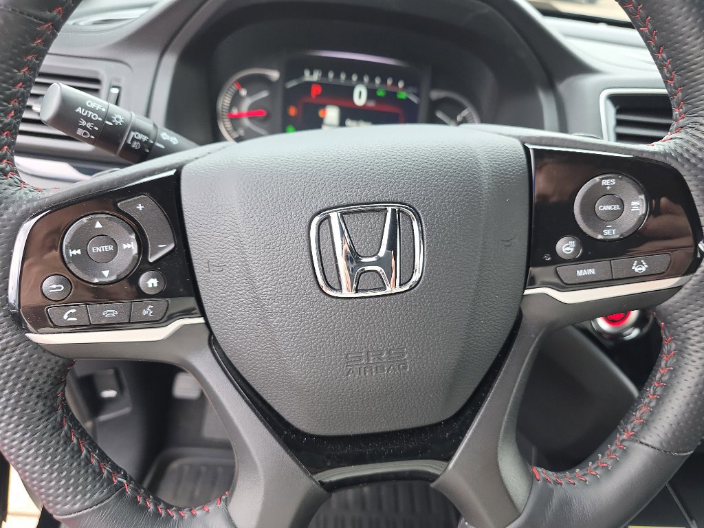 Used 2024 Honda Passport Black Edition image 22