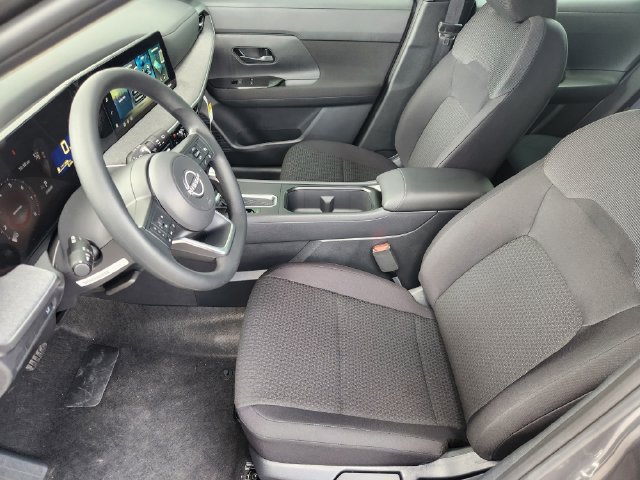 New 2026 Nissan Kicks S FWD image 9