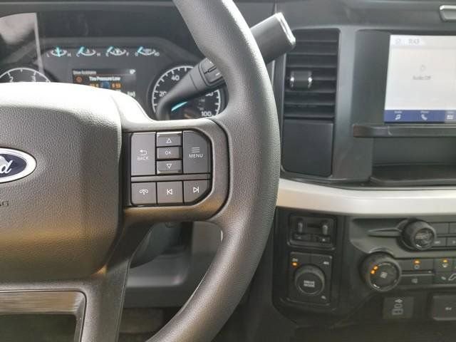 New 2025 Ford F550 4x4 Regular Cab Super Duty image 27