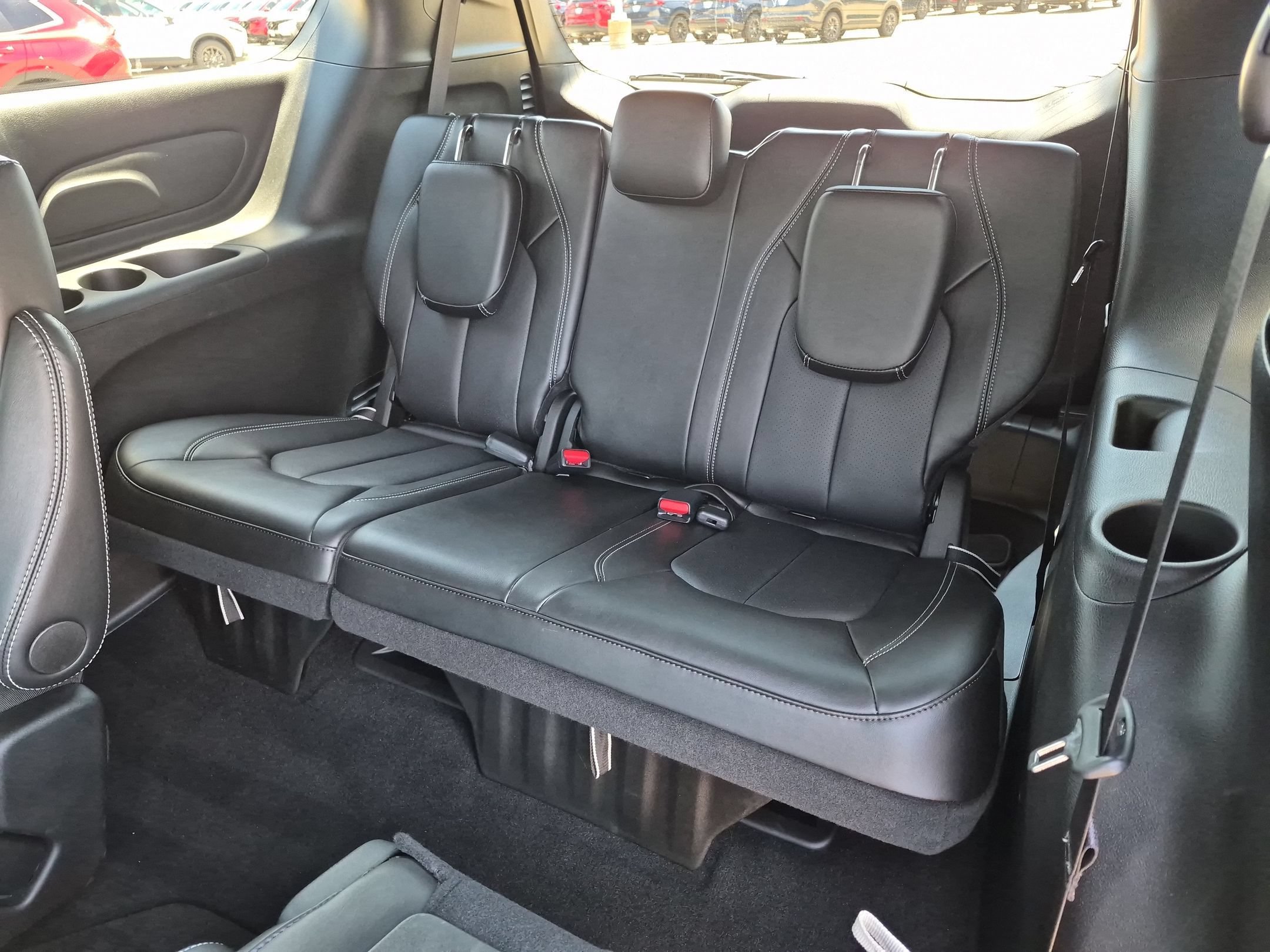 Used 2025 Chrysler Pacifica Select FWD image 23