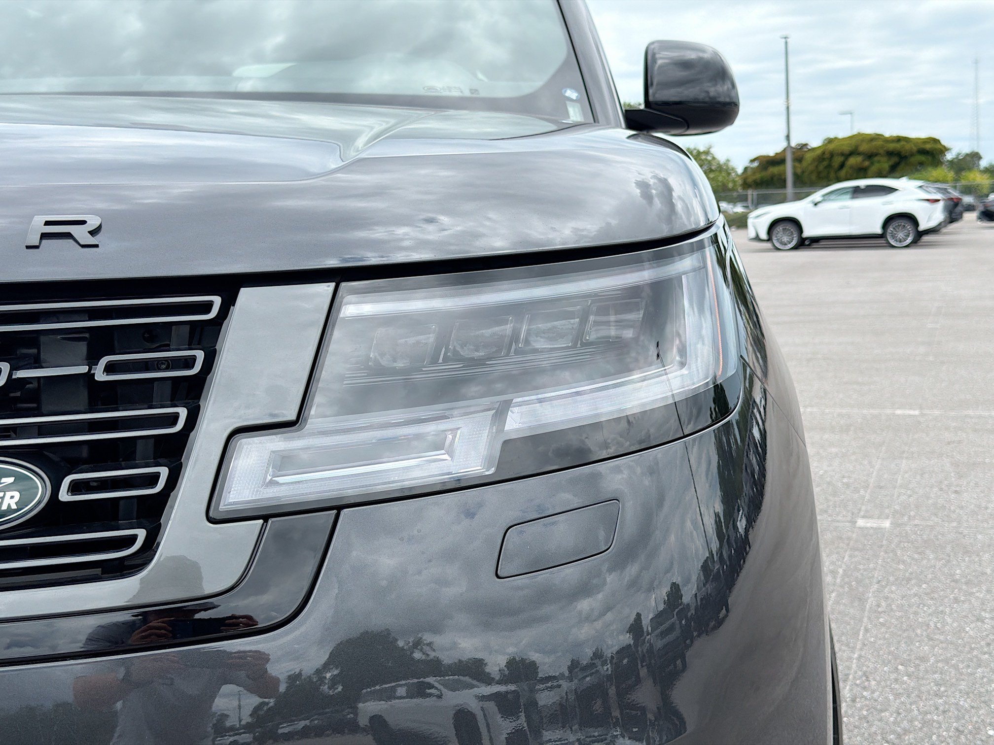 New 2026 Land Rover Range Rover SE AWD/4WD image 9