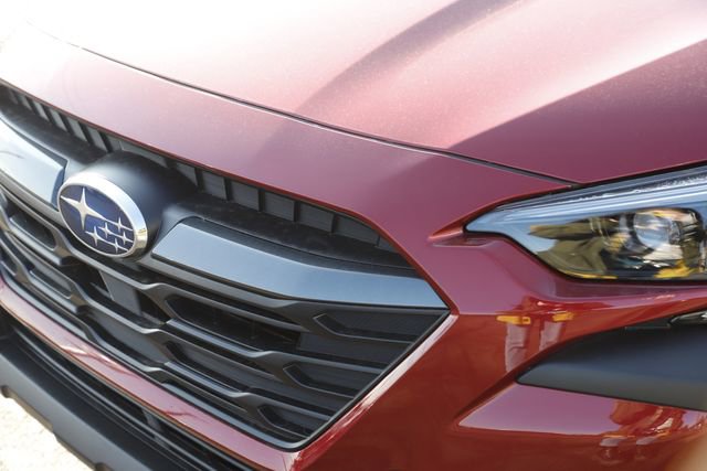 Certified 2025 Subaru Outback Premium w/ Popular Package #1A AWD/4WD image 11