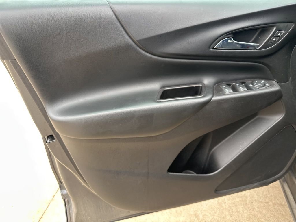 Used 2018 Chevrolet Equinox LT image 6