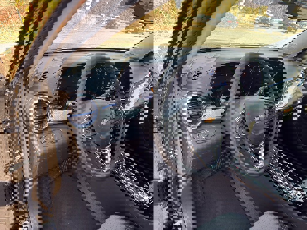 New 2026 Chevrolet Trax LT w/ Driver Confidence Package image 22