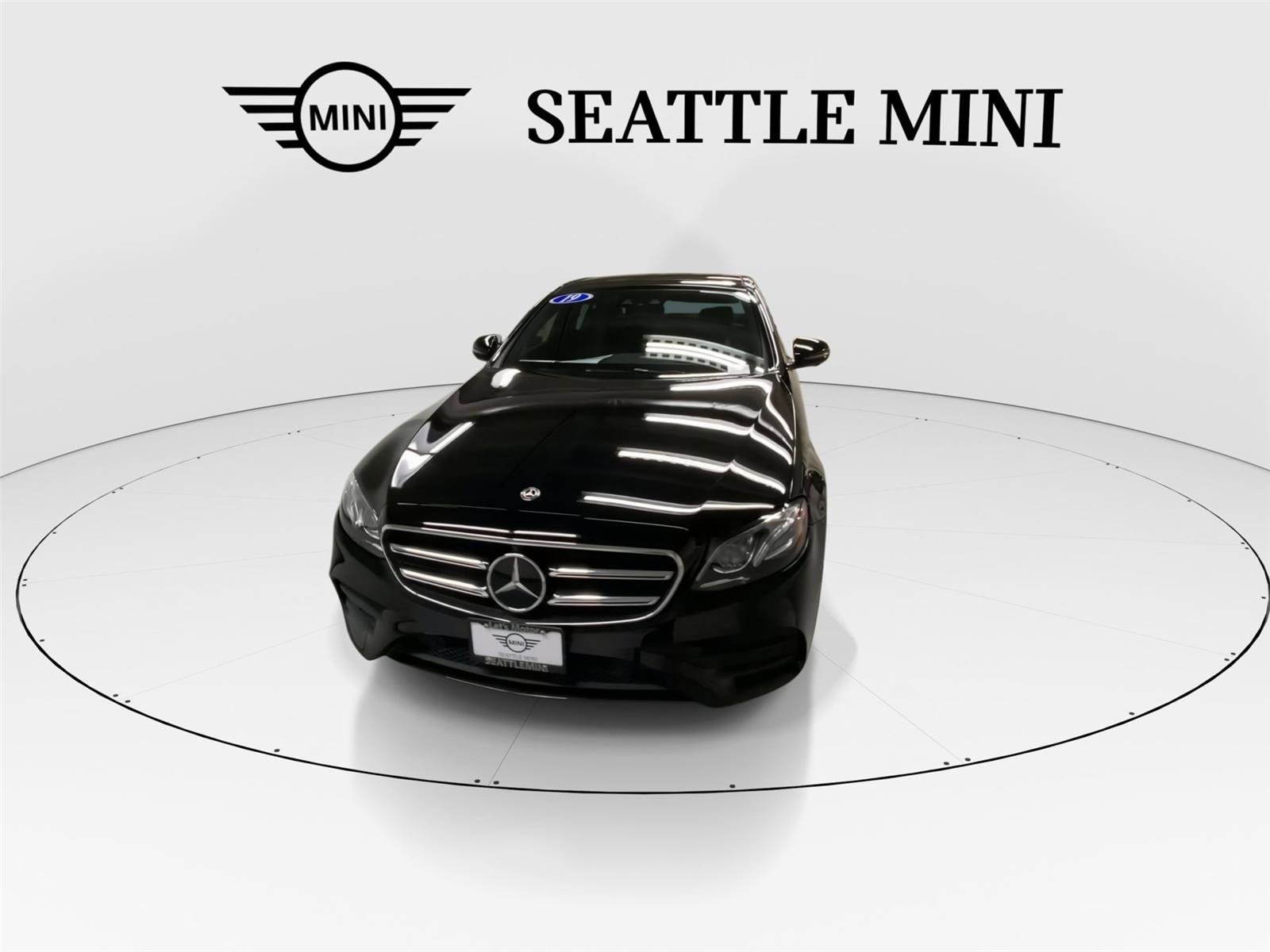 Used 2019 Mercedes-Benz E 450 4MATIC Sedan image 4