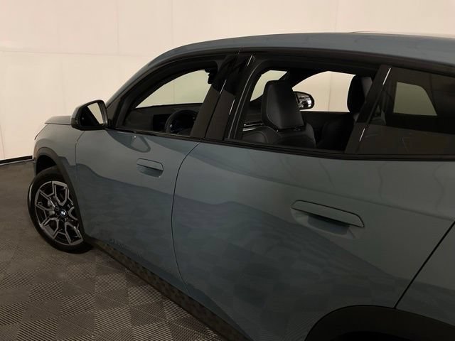 Certified 2025 BMW X2 xDrive28i AWD/4WD image 32