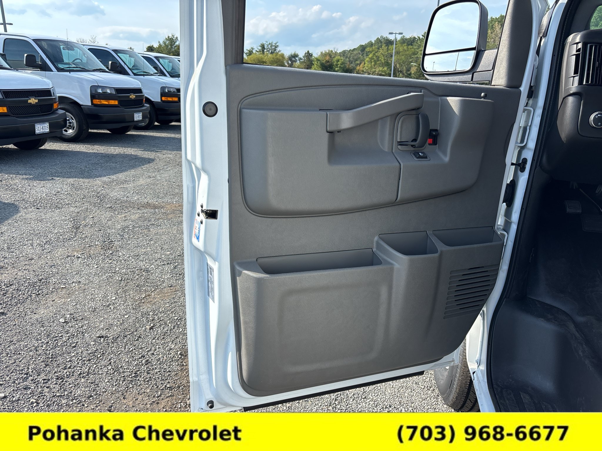 New 2026 Chevrolet Express 2500 Extended w/ Driver Convenience Package RWD image 31