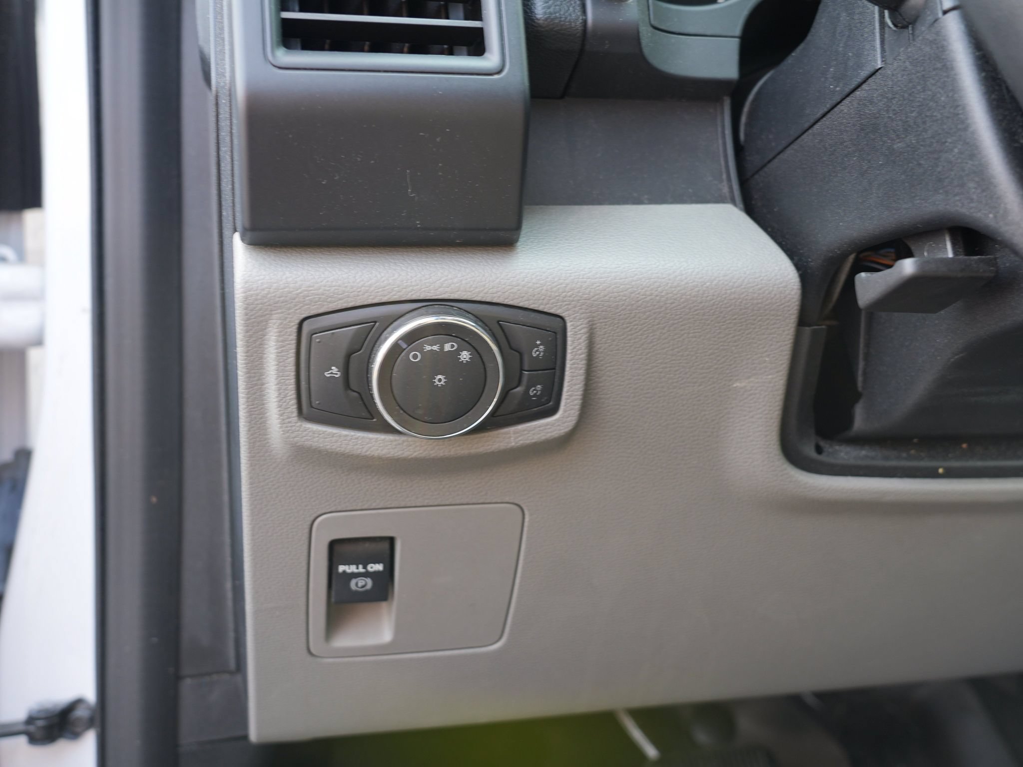 Used 2020 Ford F150 XL w/ XL Power Equipment Group AWD/4WD image 17