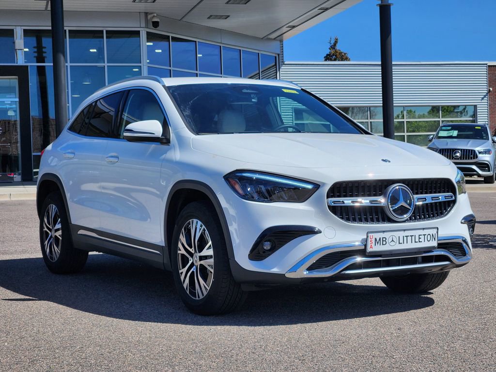 Used 2025 Mercedes-Benz GLA 250 4MATIC image 3