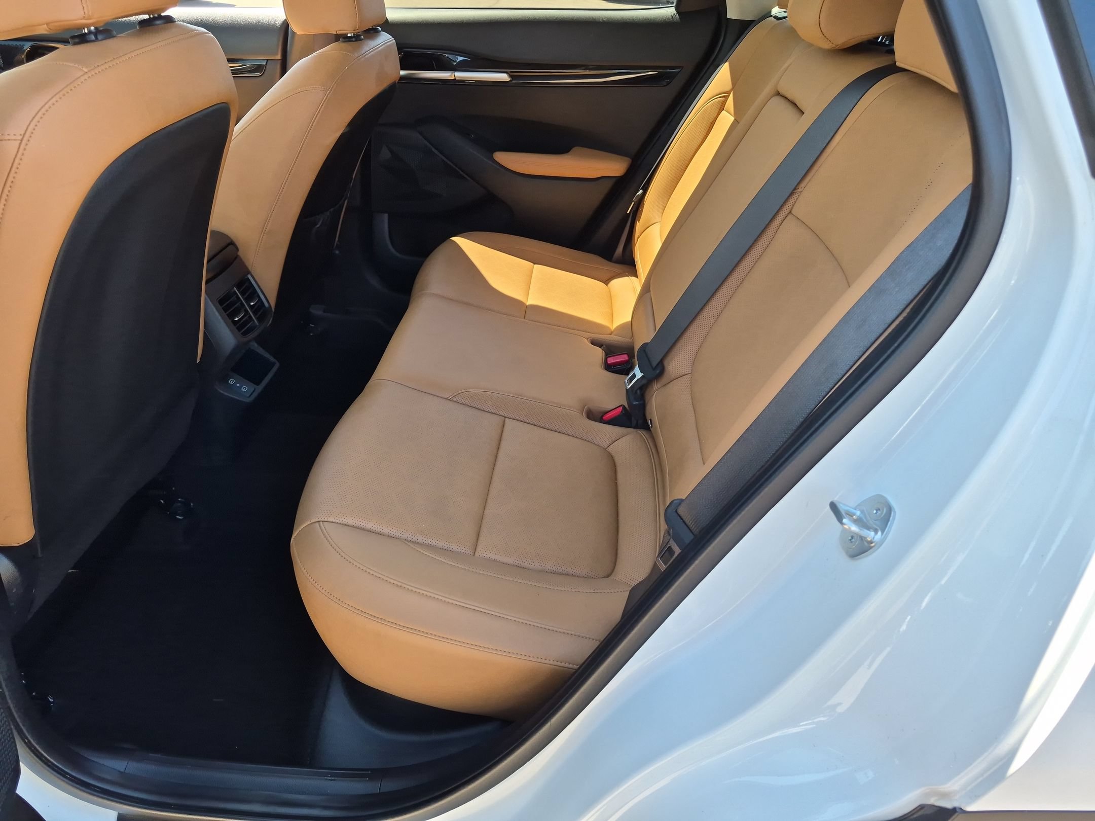 Used 2024 Kia Seltos EX FWD image 15
