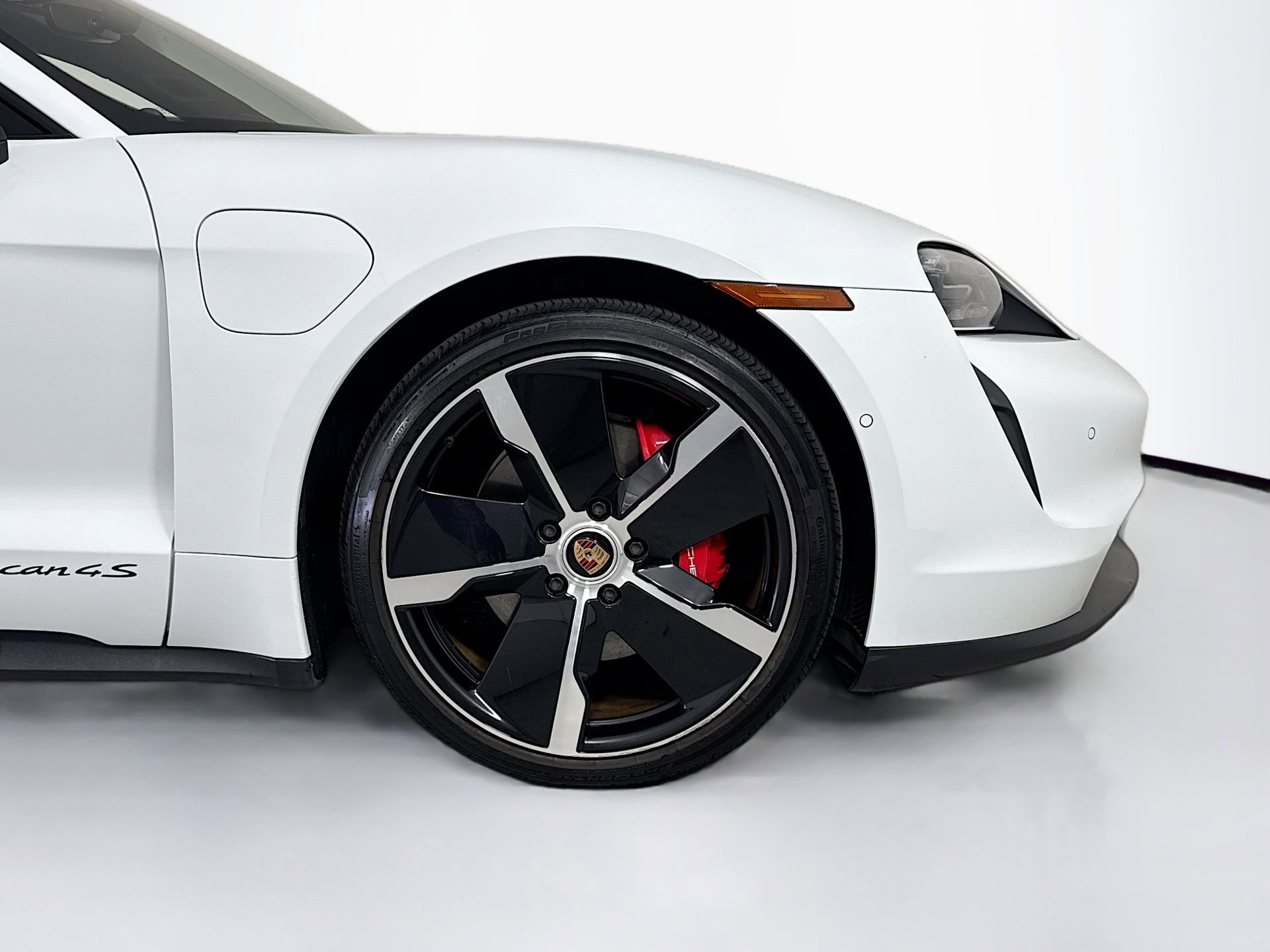 Used 2020 Porsche Taycan 4S AWD/4WD image 27