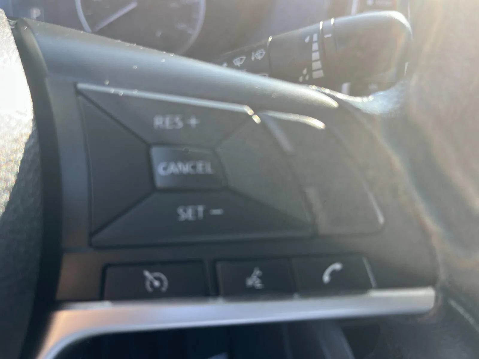 Used 2023 Nissan Versa SV FWD image 29