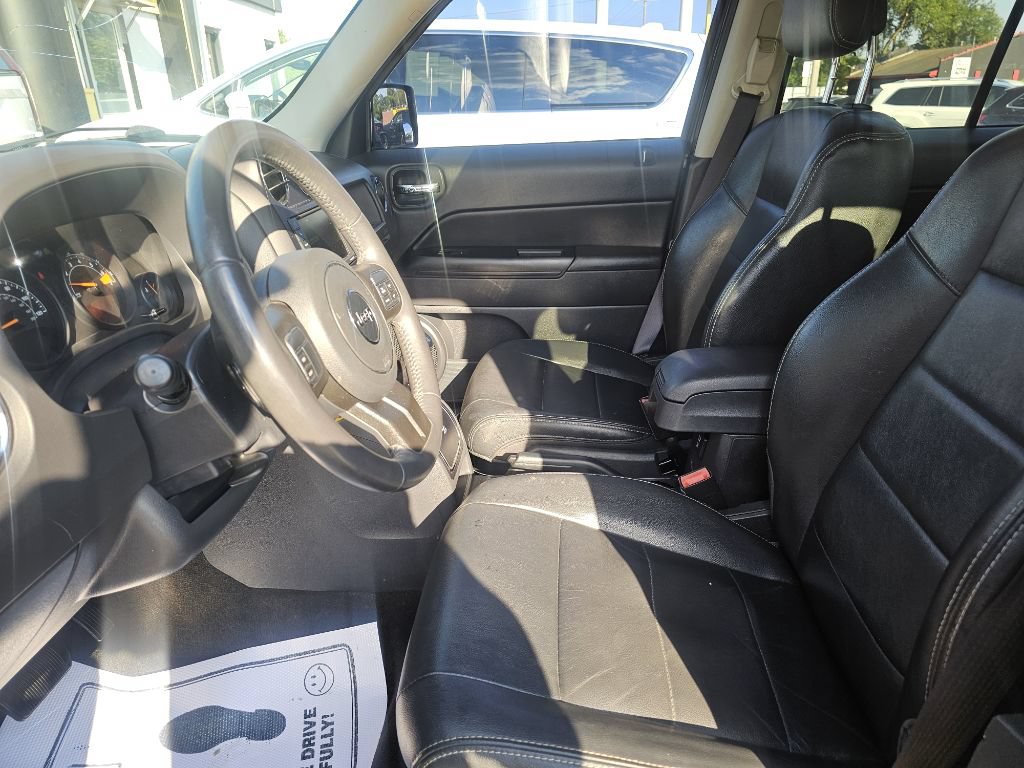 Used 2017 Jeep Patriot High Altitude FWD image 42