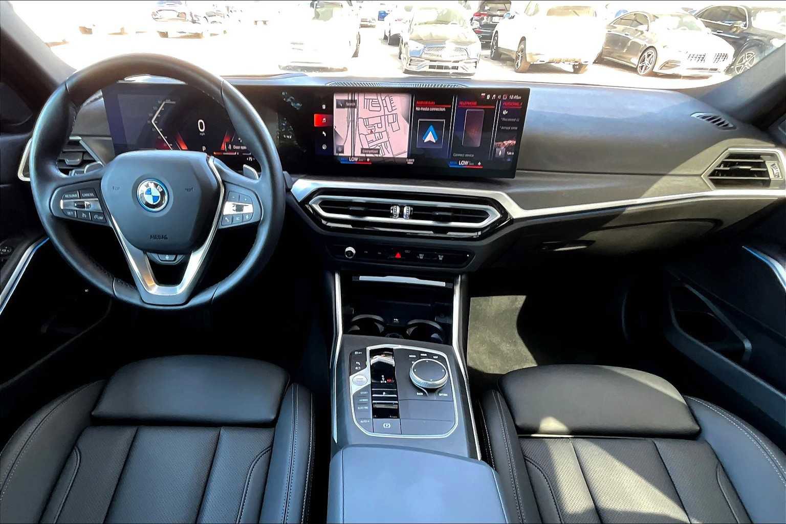 Used 2023 BMW 330e xDrive w/ Premium Package image 15