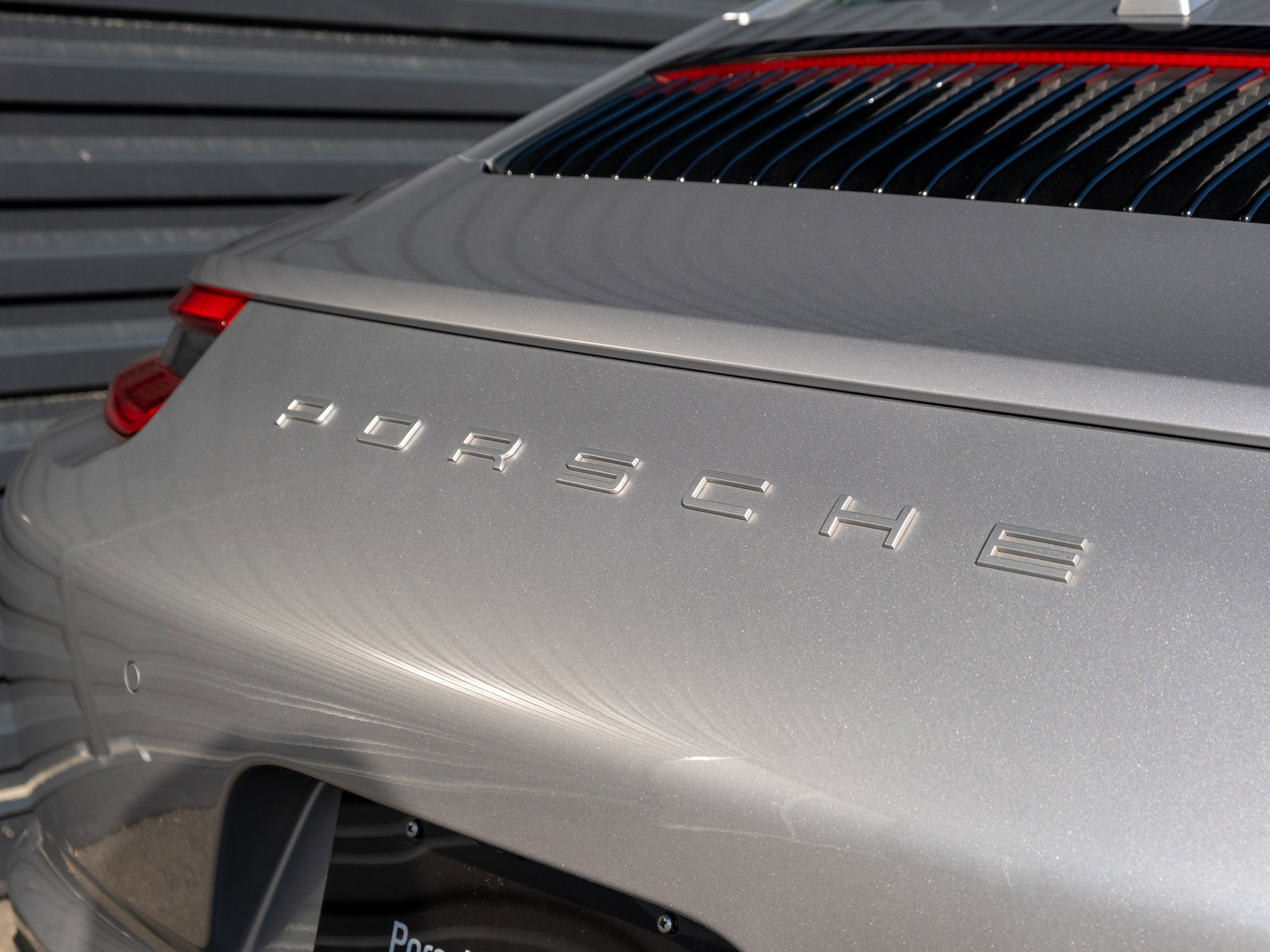 Certified 2019 Porsche 911 Carrera S image 38