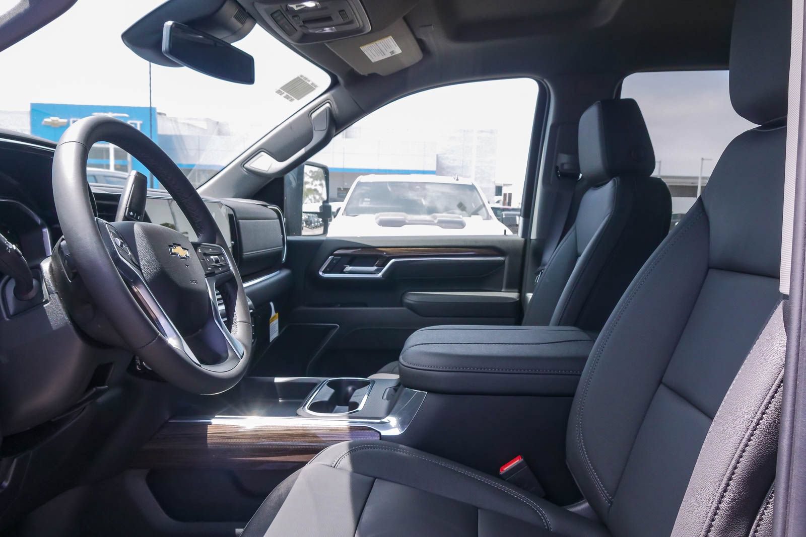New 2026 Chevrolet Silverado 2500 LT w/ All Star Edition AWD/4WD image 17