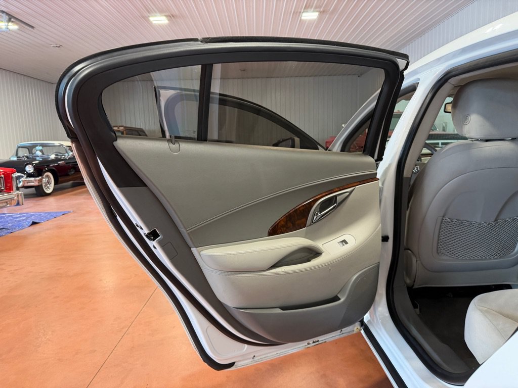 Used 2012 Buick LaCrosse Convenience FWD image 14