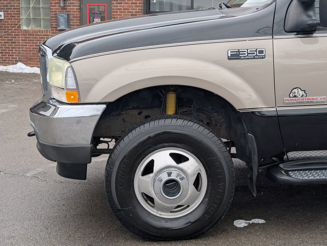 Used 2004 Ford F350 Lariat AWD/4WD image 22