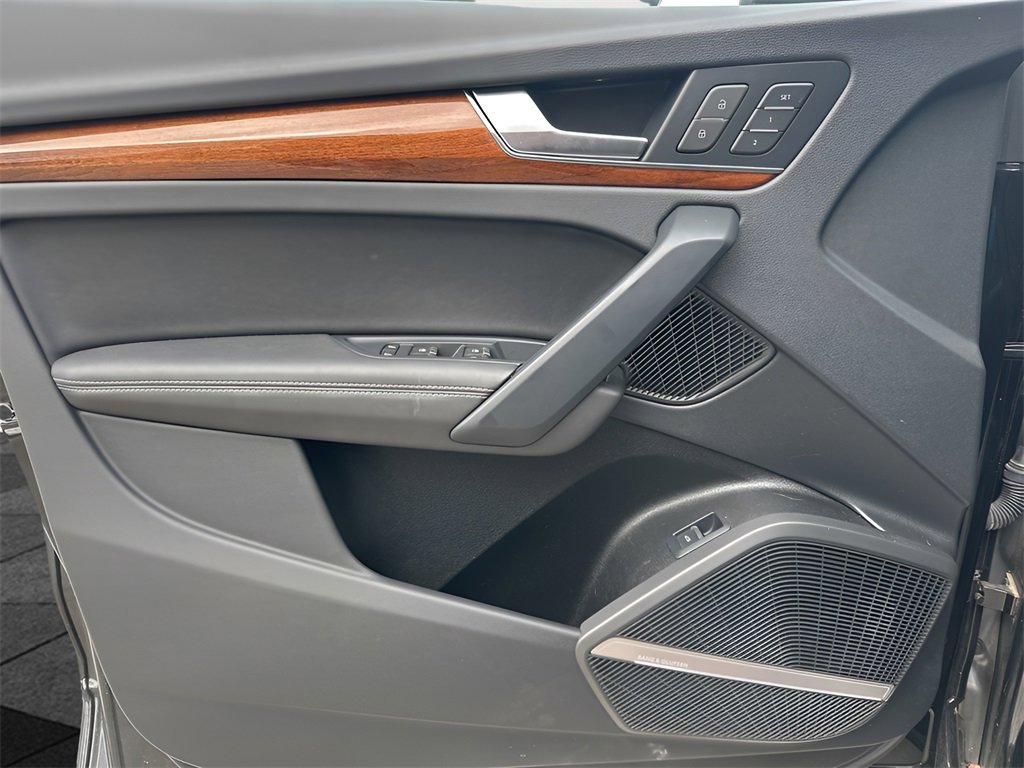 Used 2023 Audi Q5 2.0T Premium Plus w/ Premium Plus Package image 10