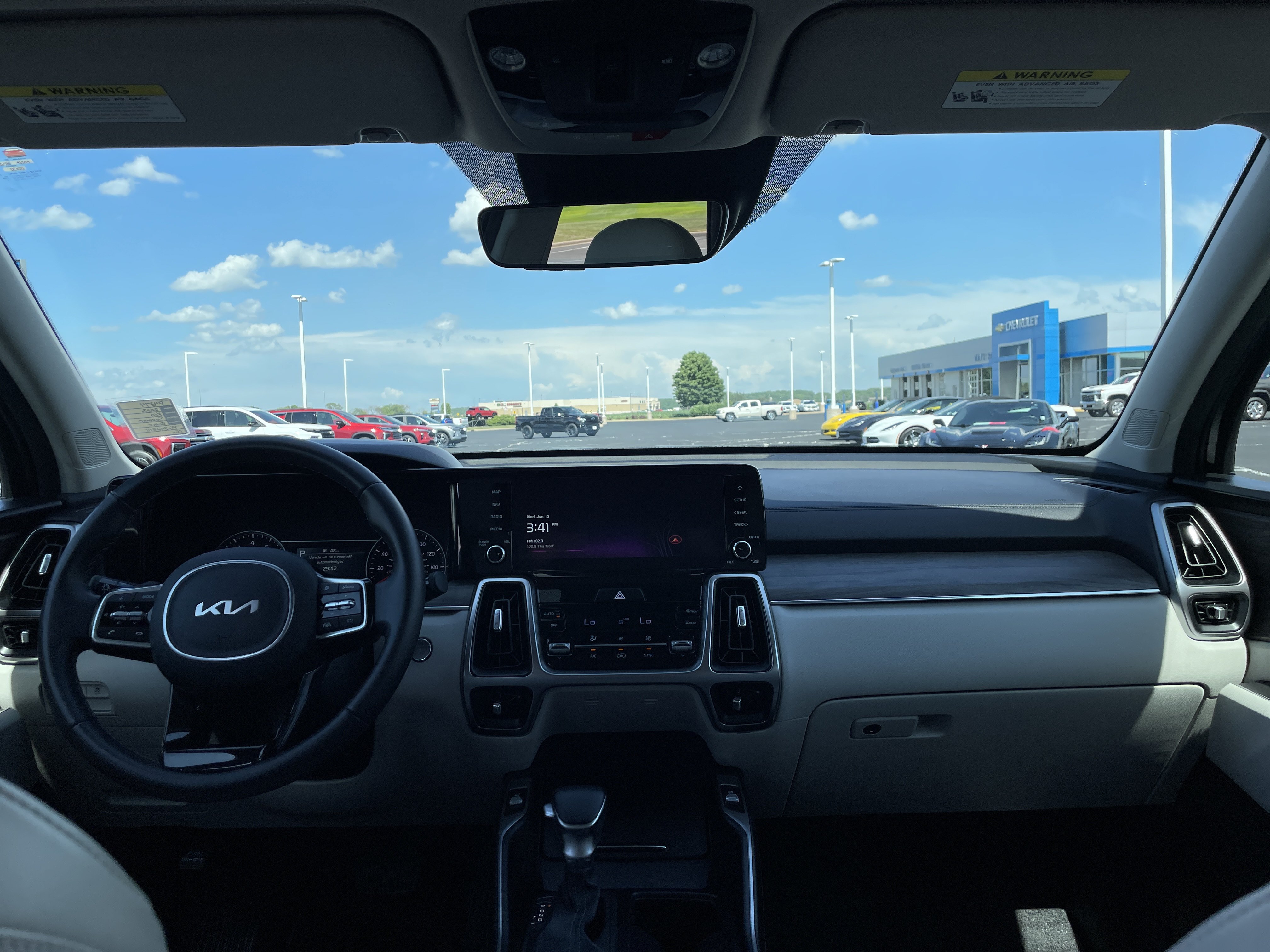 Used 2023 Kia Sorento S w/ Panoramic Sunroof Package AWD/4WD image 18