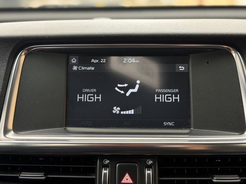 Used 2017 Kia Optima SX FWD image 37