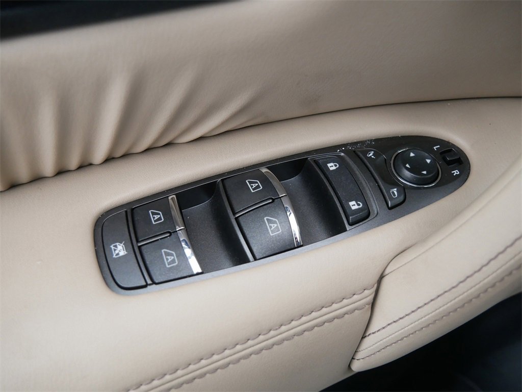 Used 2024 Nissan Armada SL w/ Captain's Chairs Package image 16