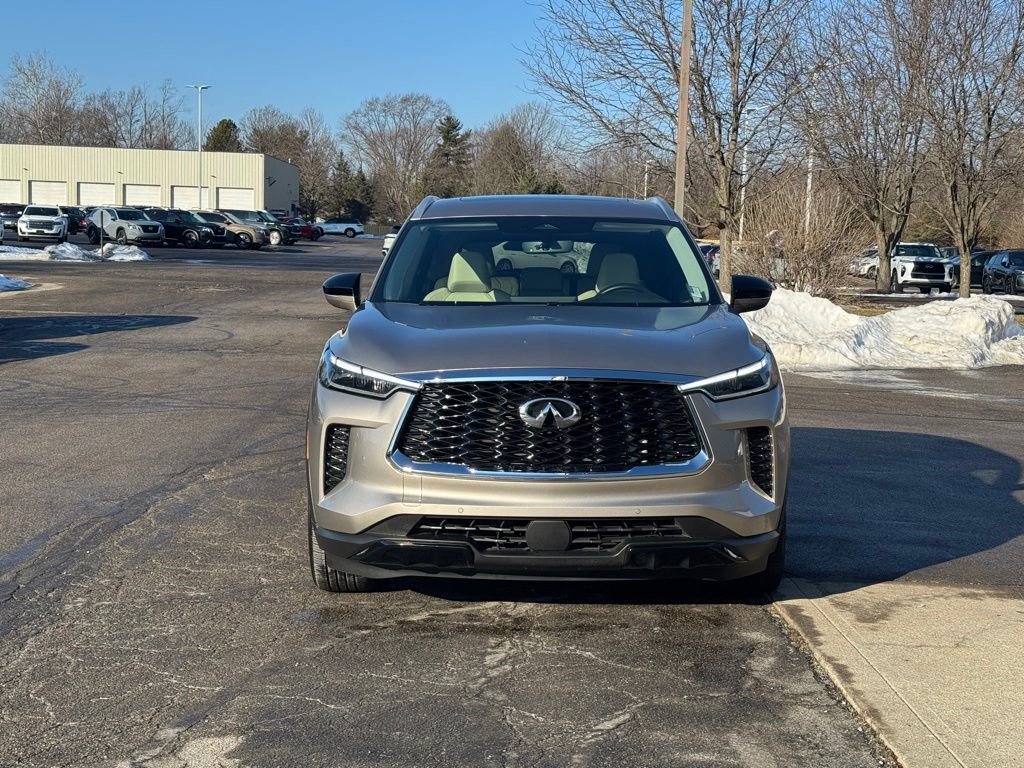 Used 2024 INFINITI QX60 Luxe image 12