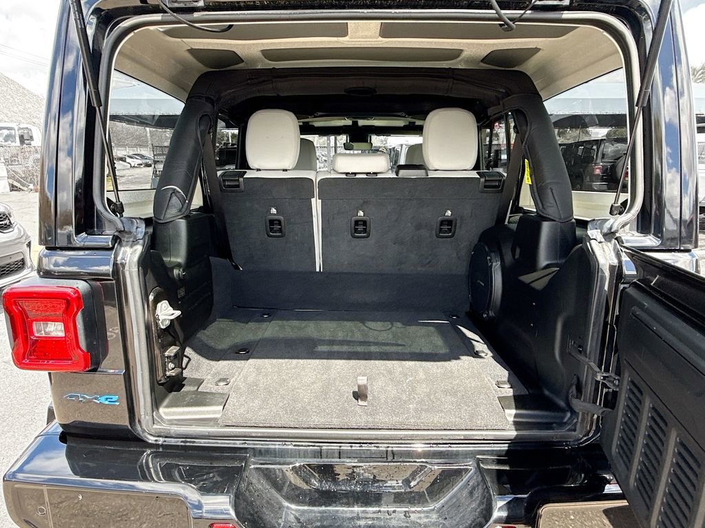 Used 2021 Jeep Wrangler Unlimited Sahara image 30