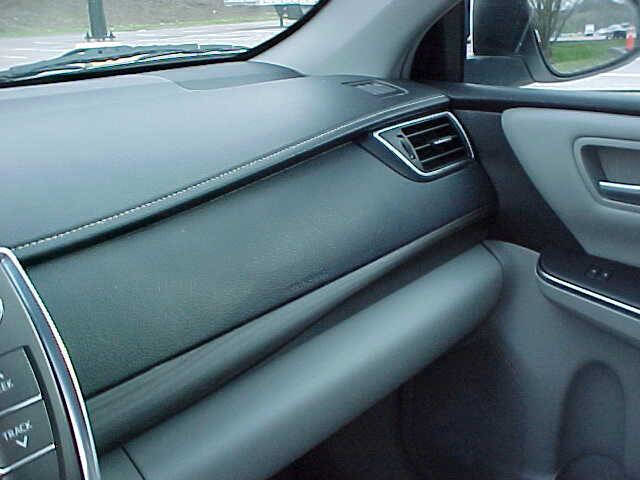 Used 2016 Toyota Camry LE image 23