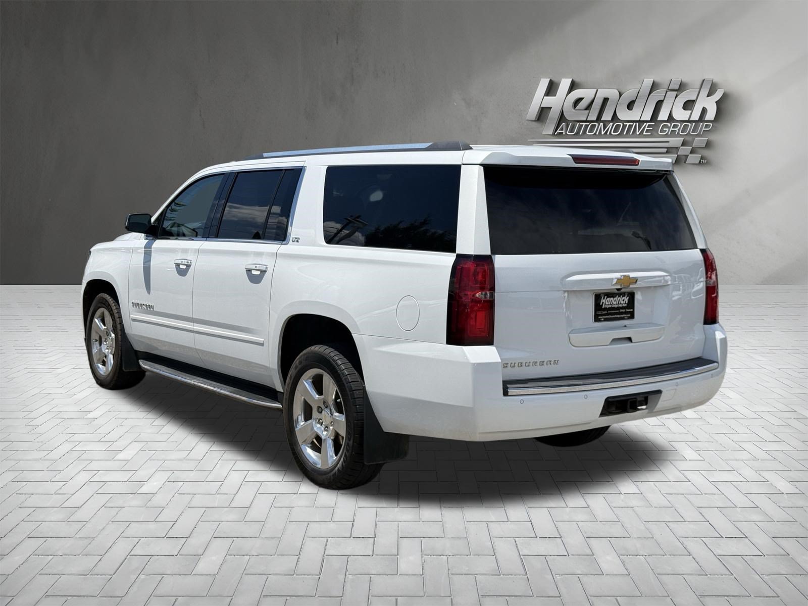 Used 2016 Chevrolet Suburban LTZ RWD image 8