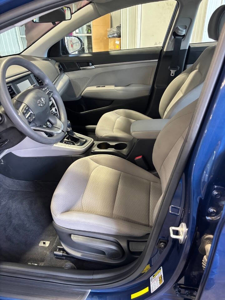 Used 2020 Hyundai Elantra SE FWD image 7