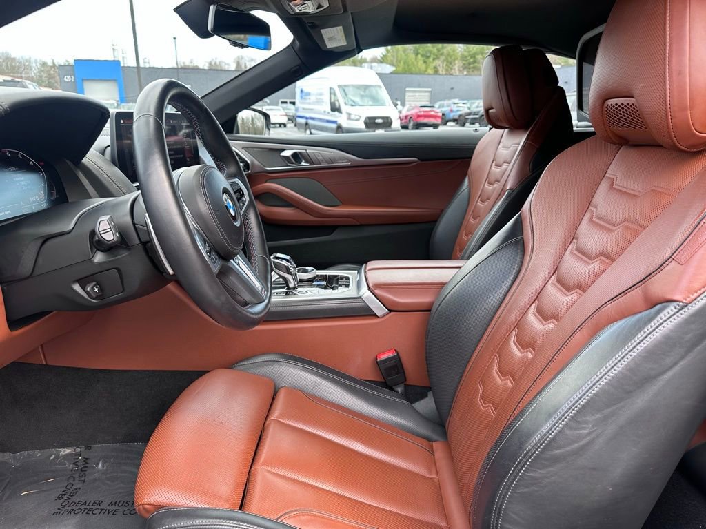 Used 2023 BMW M850i xDrive Convertible image 12