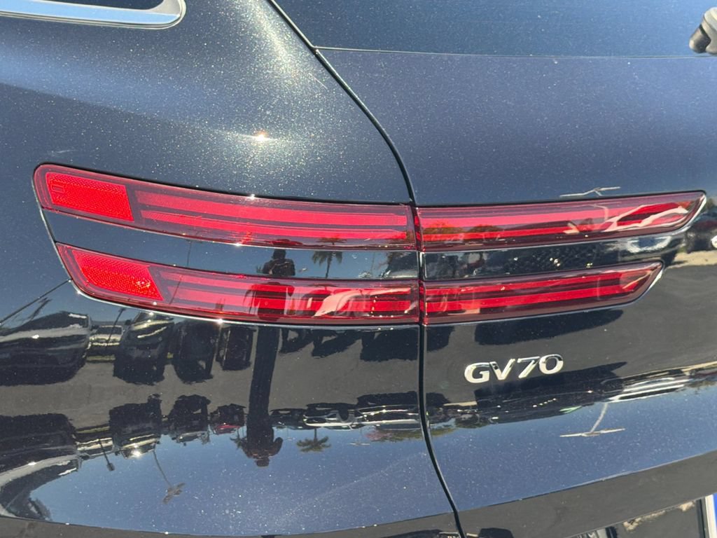 Used 2023 Genesis Electrified GV70 AWD/4WD image 28