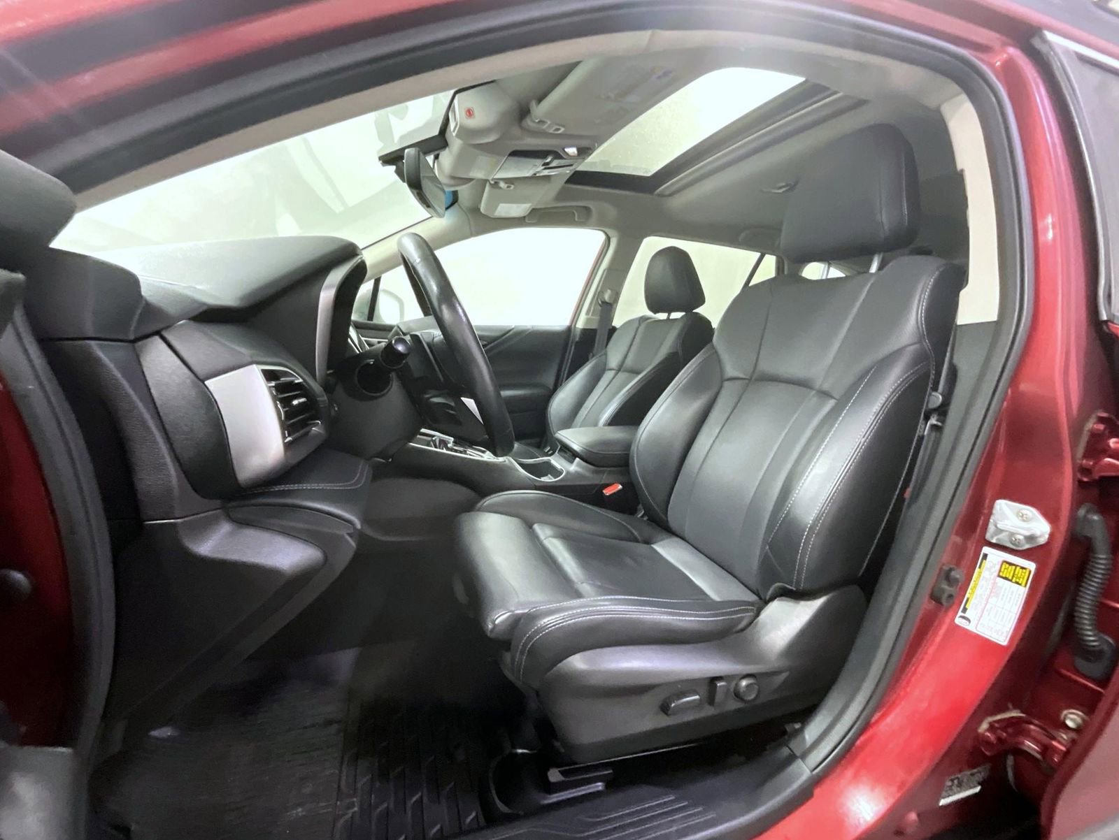 Used 2022 Subaru Outback Limited image 11